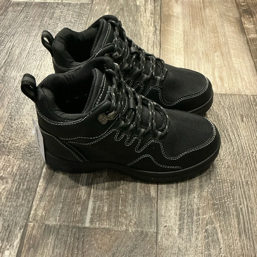 Avalanche Black Kid’s Outdoor Boots Size 2